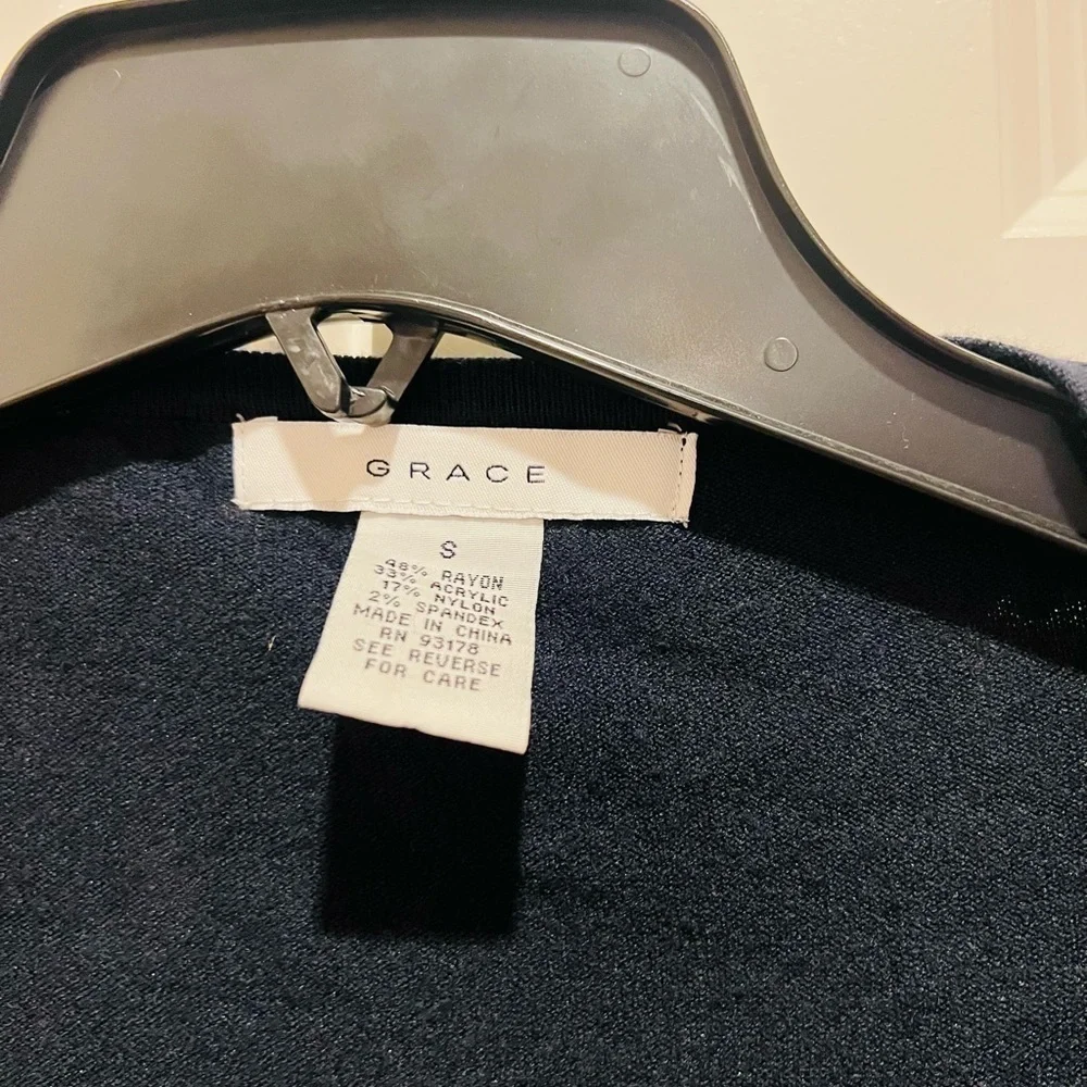 Navy small cardigan - Picture 2 of 3